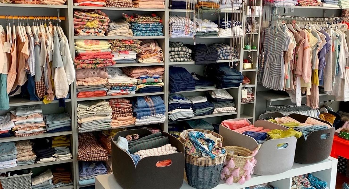 Pompons - Abbigliamento di seconda mano in Zurigo