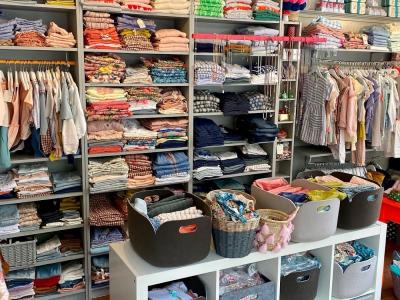 Pompons - Abbigliamento di seconda mano in Zurigo