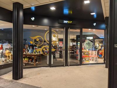 zero-7 - Abbigliamento di seconda mano in Zurigo