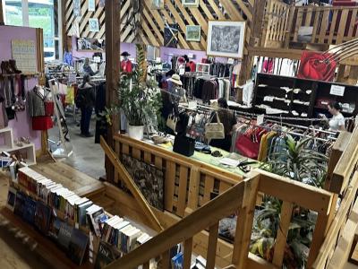 Blaukreuz-Brocki Bülach - Abbigliamento di seconda mano a Zurigo