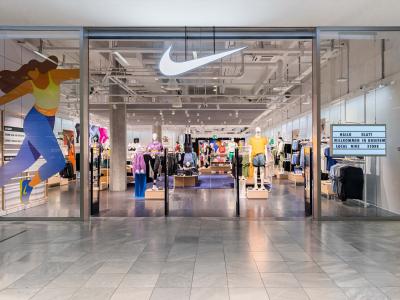 Nike Well Collective Glatt - Vêtements de seconde main à Zurich