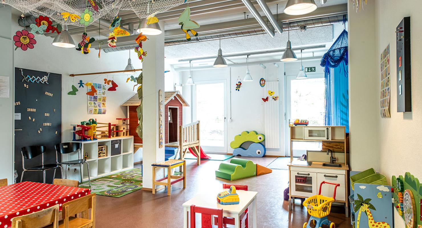 Familienzentrum Regensbergstrasse des Vereins ELCH für Eltere & Chind - Vêtements de seconde main in Zurich