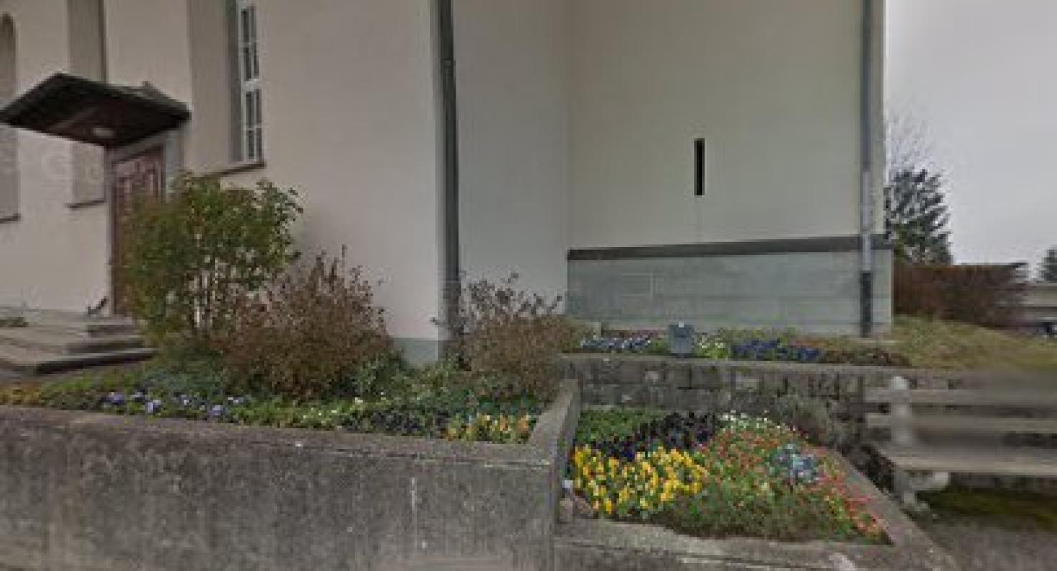 Fountain at the source of Wissbach and Glatt - Moda upcycled in Appenzello Esterno