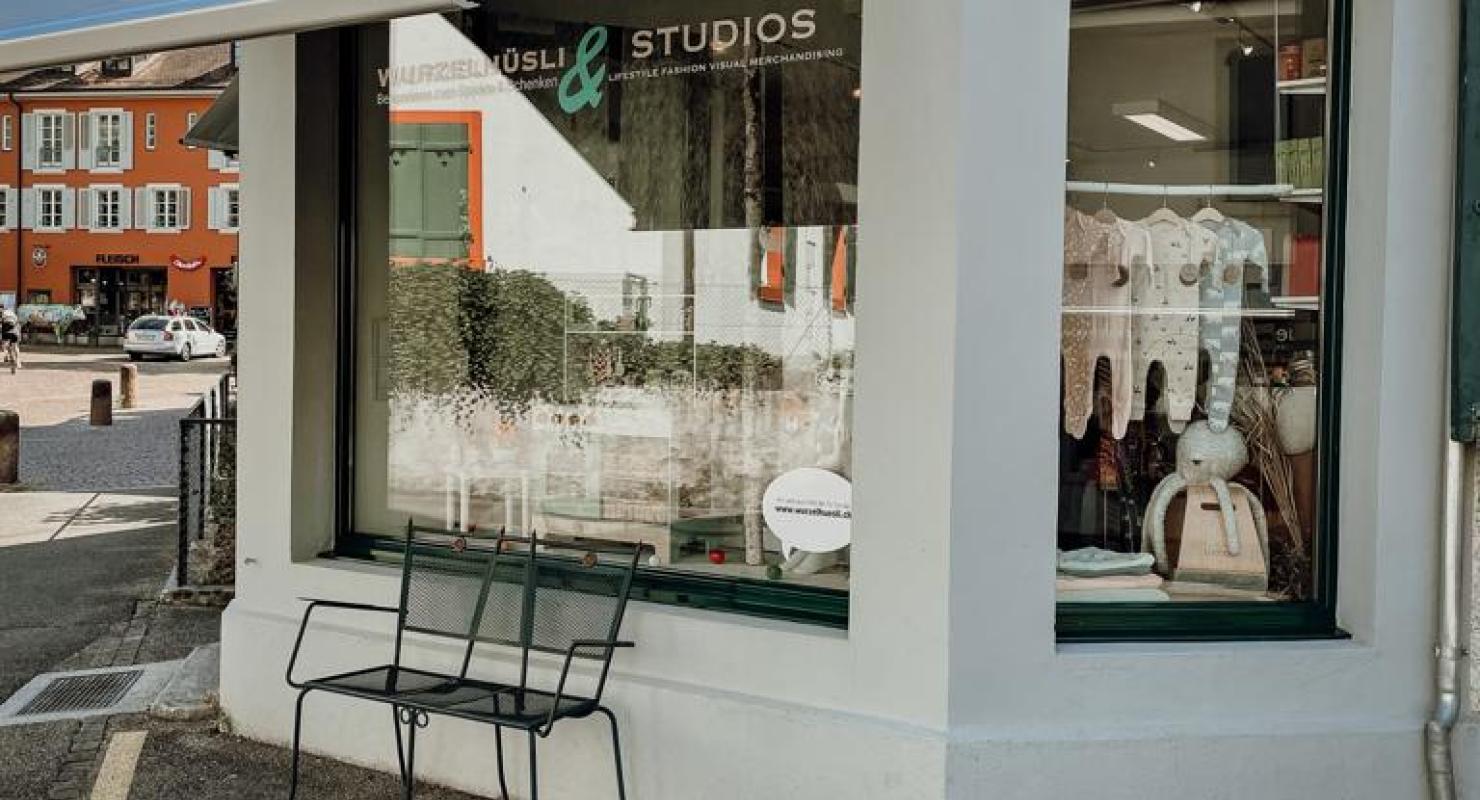 Wurzelhüsli Holzspielwaren Kinder Conceptstore Arlesheim - Second-Hand-Kleidung in Basel-Land