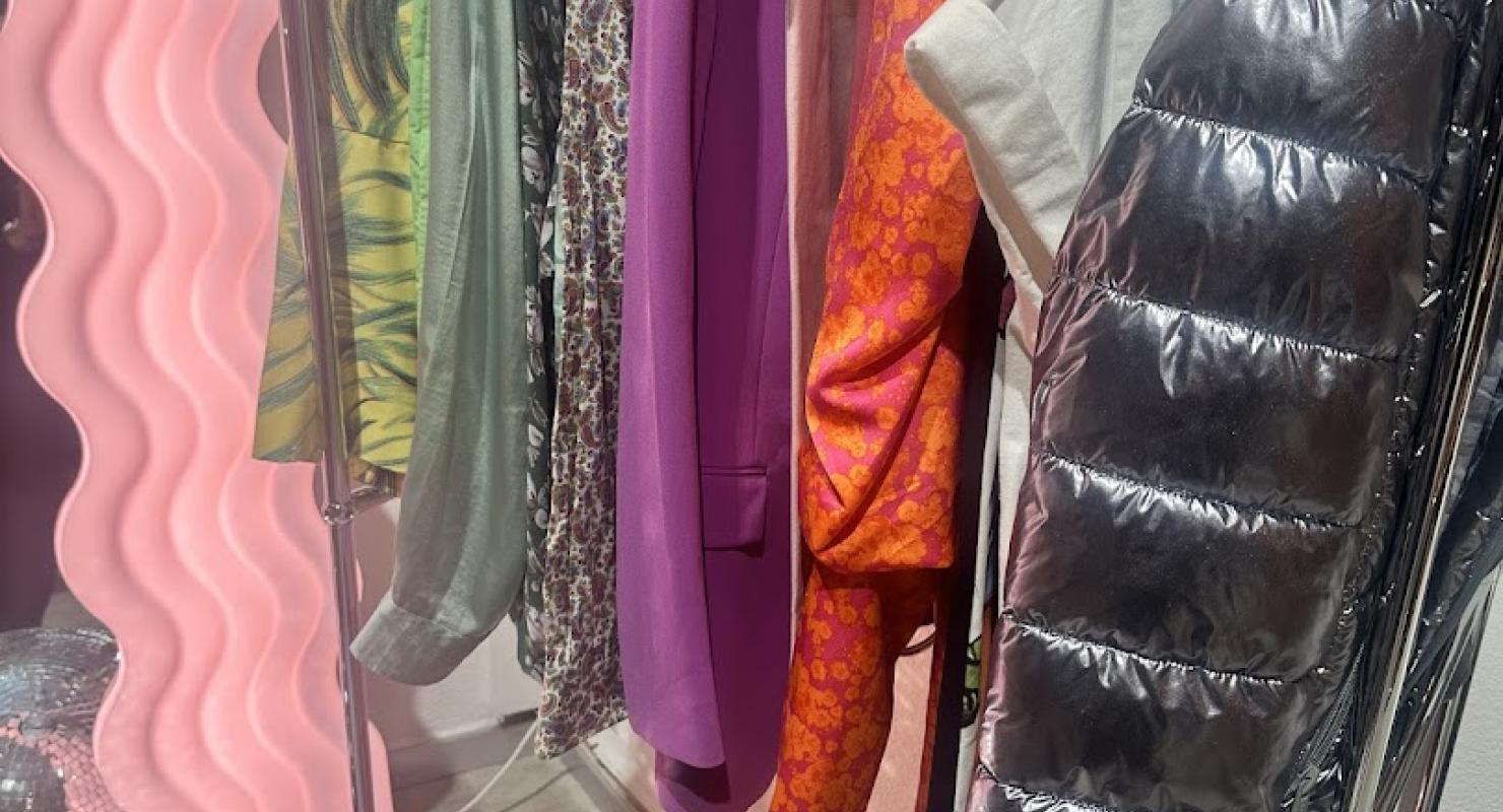 DUE VITE - Second-Hand-Kleidung in Basel-Land