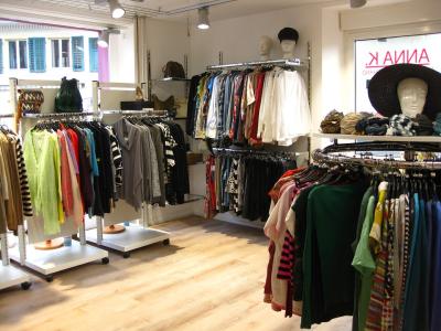 ANNA K. - FIRST AND SECONDHAND FASHION - Abbigliamento di seconda mano in Basilea-Campagna