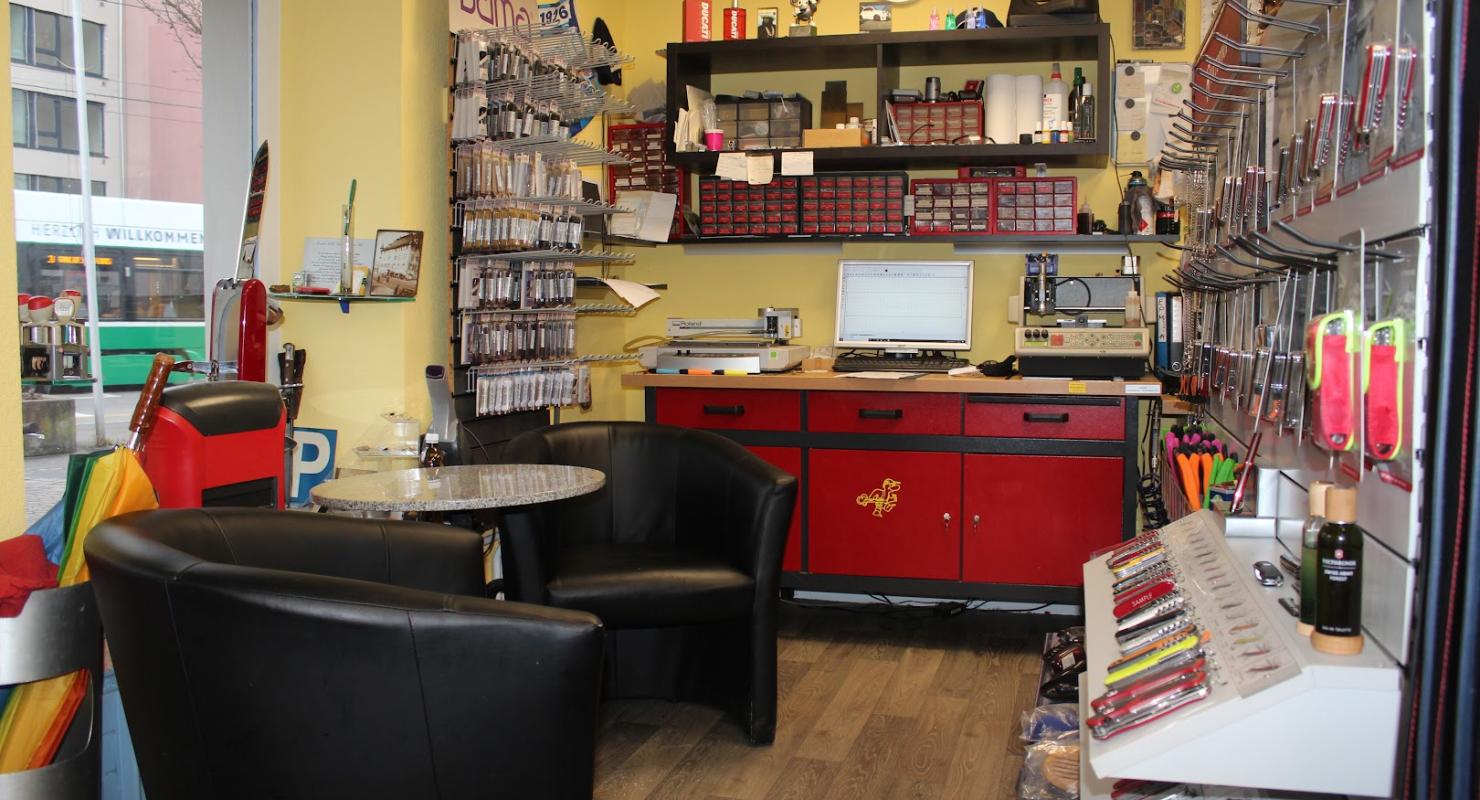 Gerry Casieri - Second-Hand-Kleidung in Basel-Land