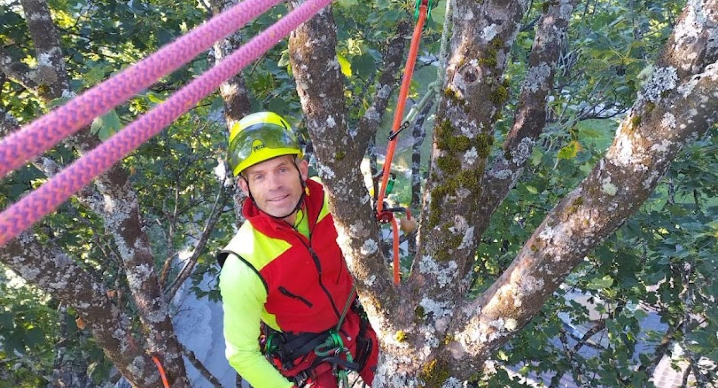 Alpes Vert et Dévers - Moda upcycled in Friborgo
