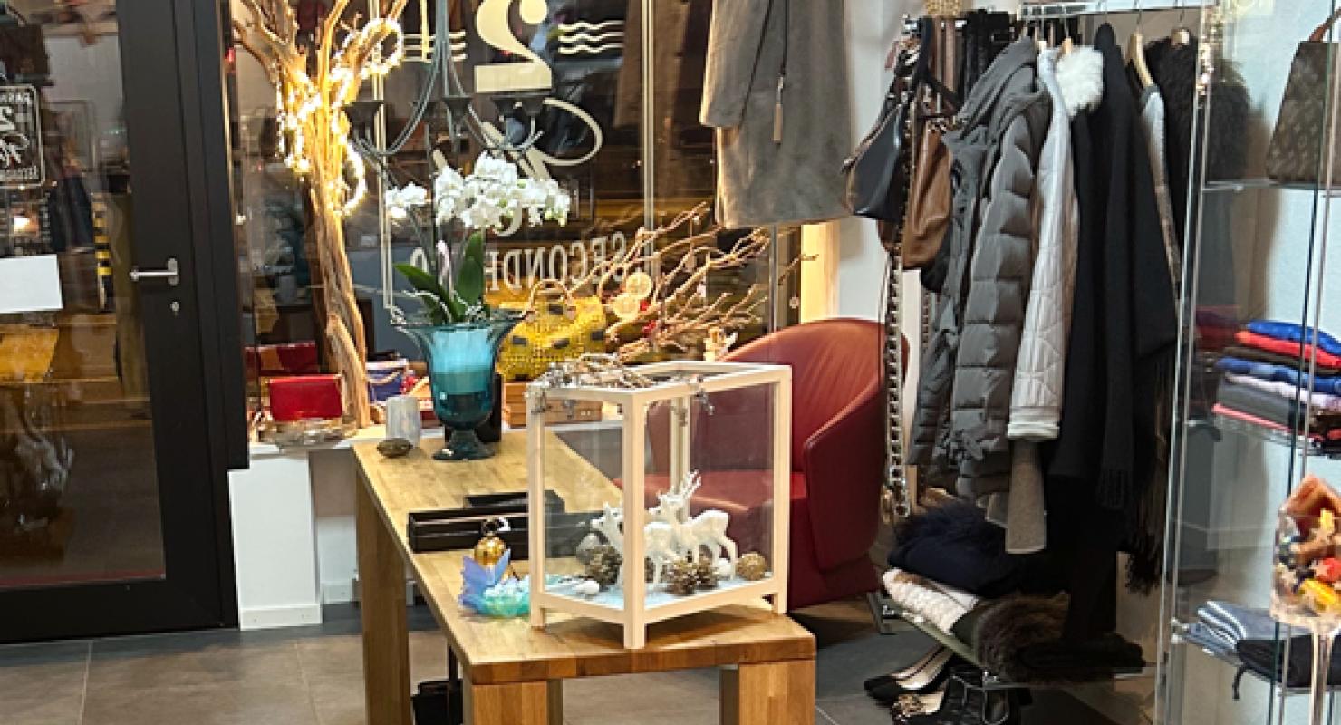 Fashion 2 Art Secondhand - Abbigliamento di seconda mano in Basilea-Città