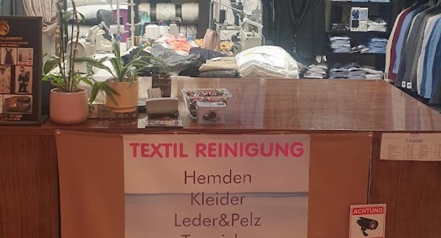 EXPRESS SCHNEİDEREİ STÜCKİ - Moda upcycled in Basilea-Città